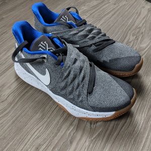 Nike Kyrie Low Uncle Drew size 8